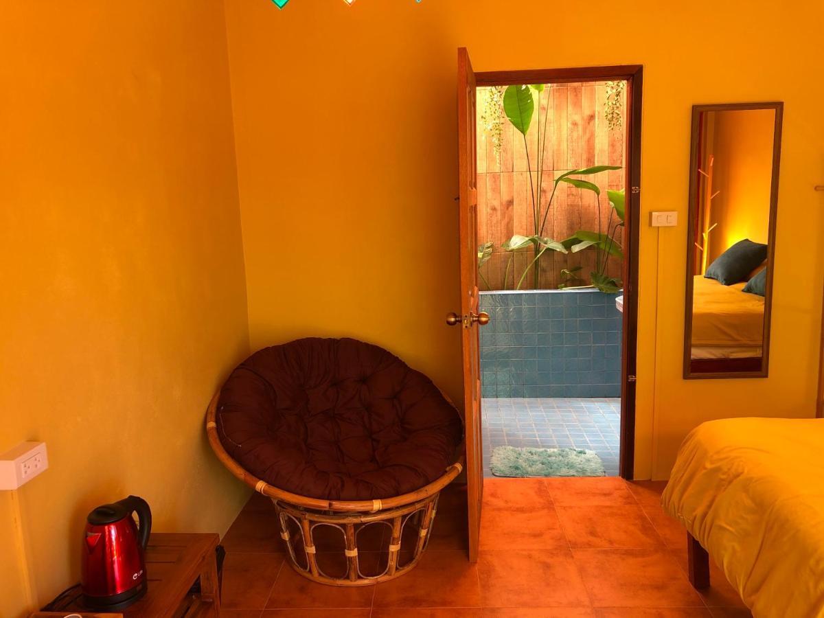 One World Bungalows Ko Lanta Esterno foto